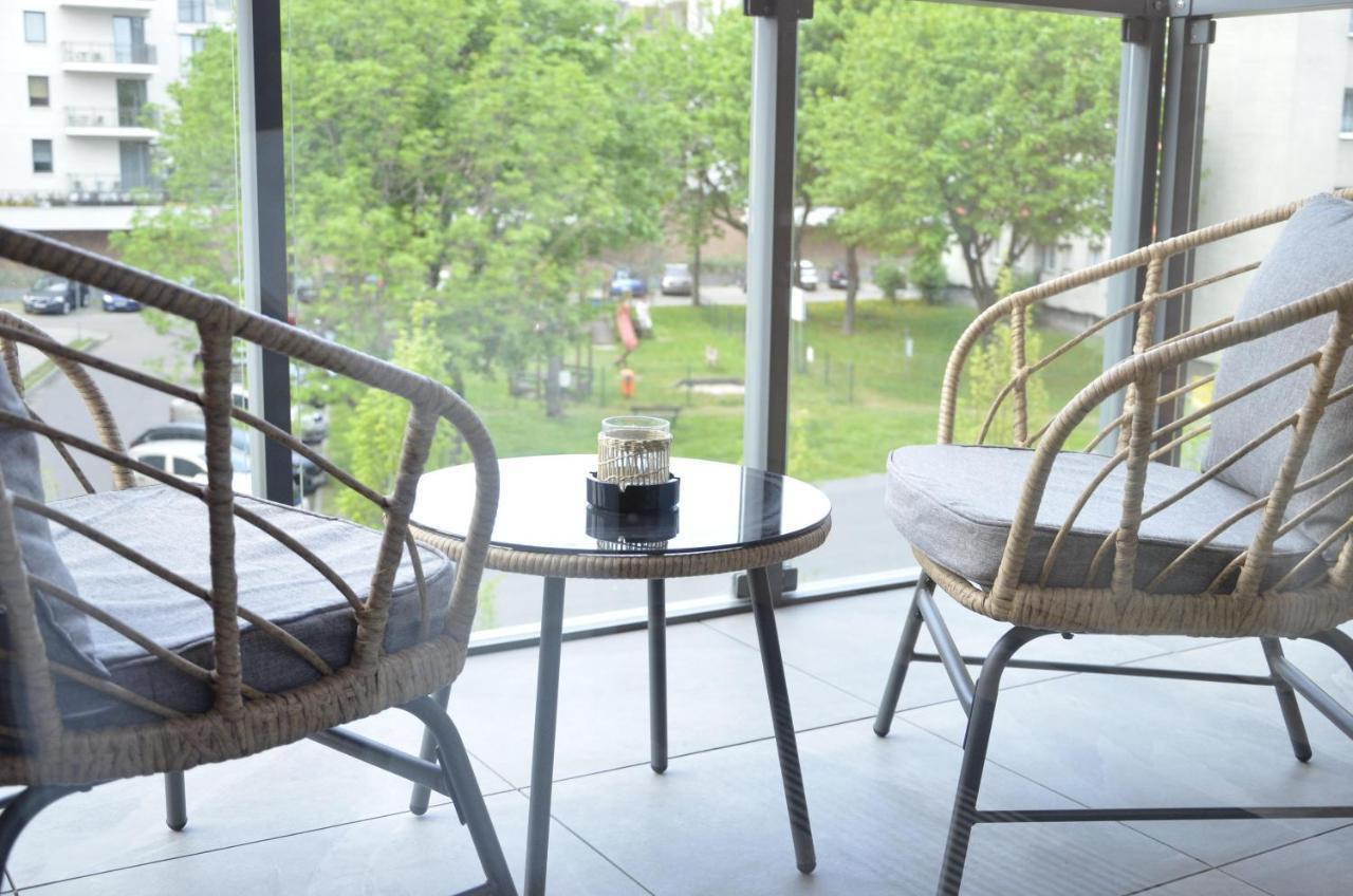 Green Estate Old Town Apartment, Private Parking, Balcony Gdansk Bagian luar foto
