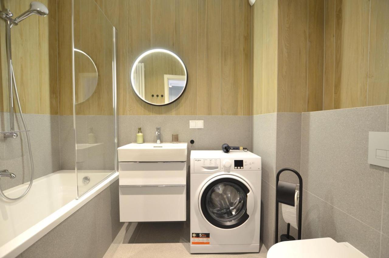 Green Estate Old Town Apartment, Private Parking, Balcony Gdansk Bagian luar foto
